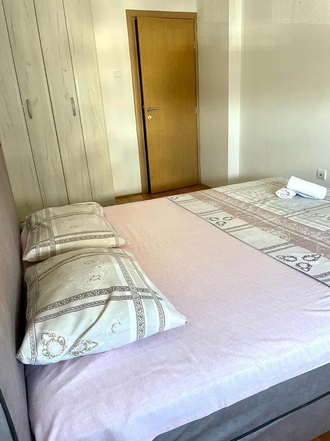 Naki Apartmani Подгориця Екстер'єр фото