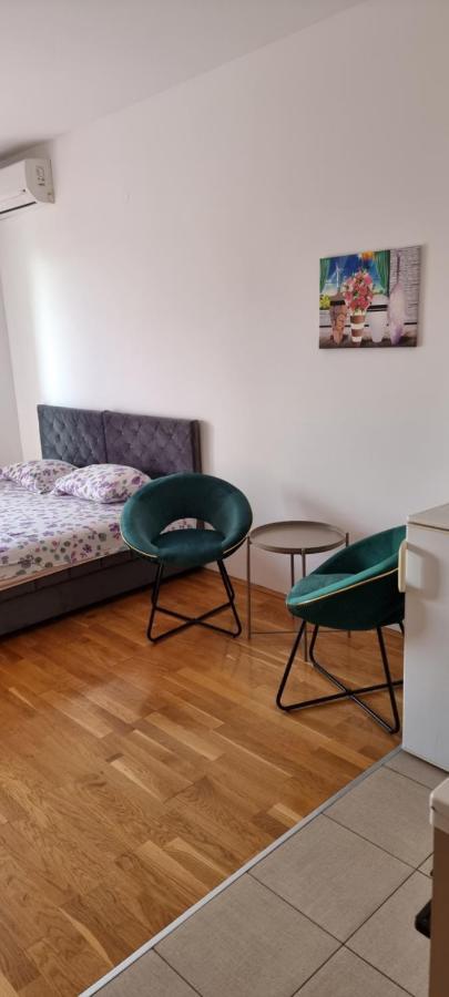 Naki Apartmani Подгориця Екстер'єр фото
