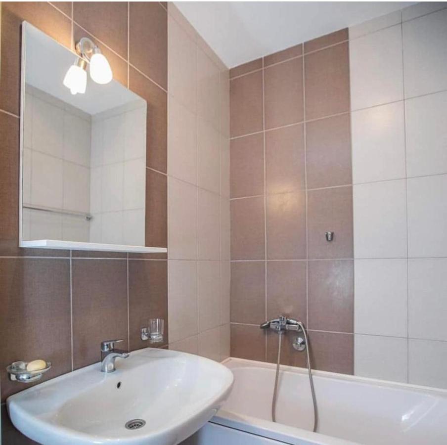 Naki Apartmani Подгориця Екстер'єр фото