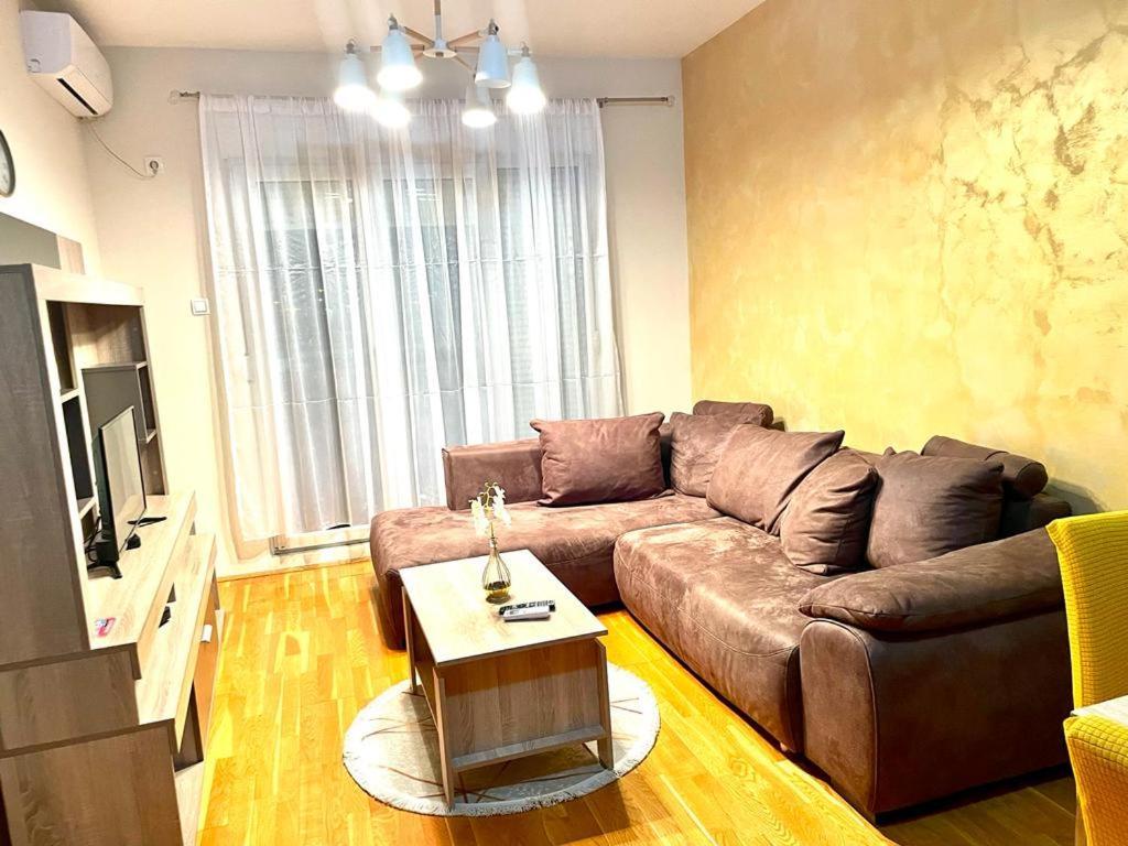 Naki Apartmani Подгориця Номер фото